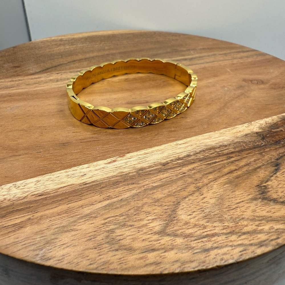 Gold Diamond Pattern Bracelet - image 2